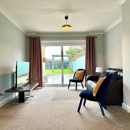 Spacious 3 Double Bedroomed House In Bicester Exterior foto